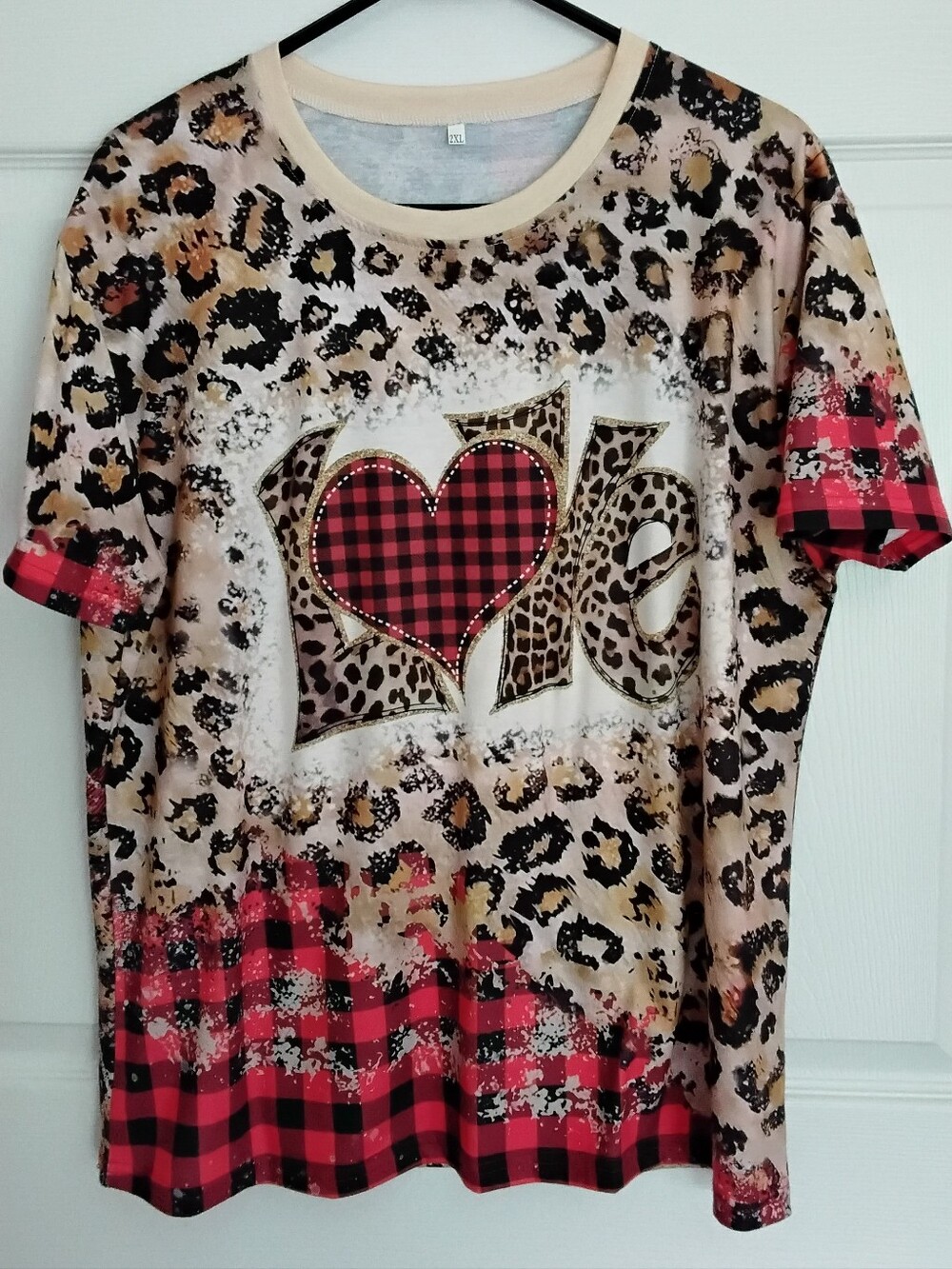 Leopard & Plaid "Love" Graphic Tee - Beige, Red - Unbranded